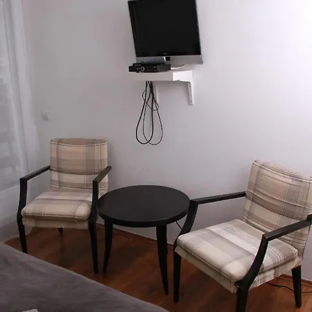 Fuer 8 Personen Ca 60 Qm In Siofok, Westungarn Plattensee - B57719 *