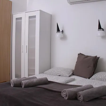 Fuer 8 Personen Ca 60 Qm In Siofok, Westungarn Plattensee - B57719 아파트